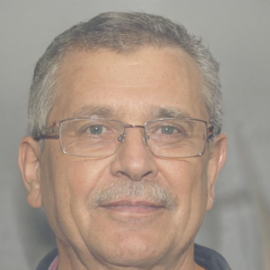 Alejandro Ruiz, Consultor de Estrategia Profesional